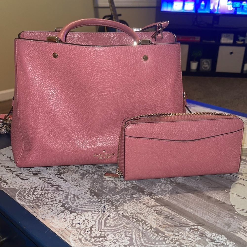 Kate Spade Purse & Matching Wallet